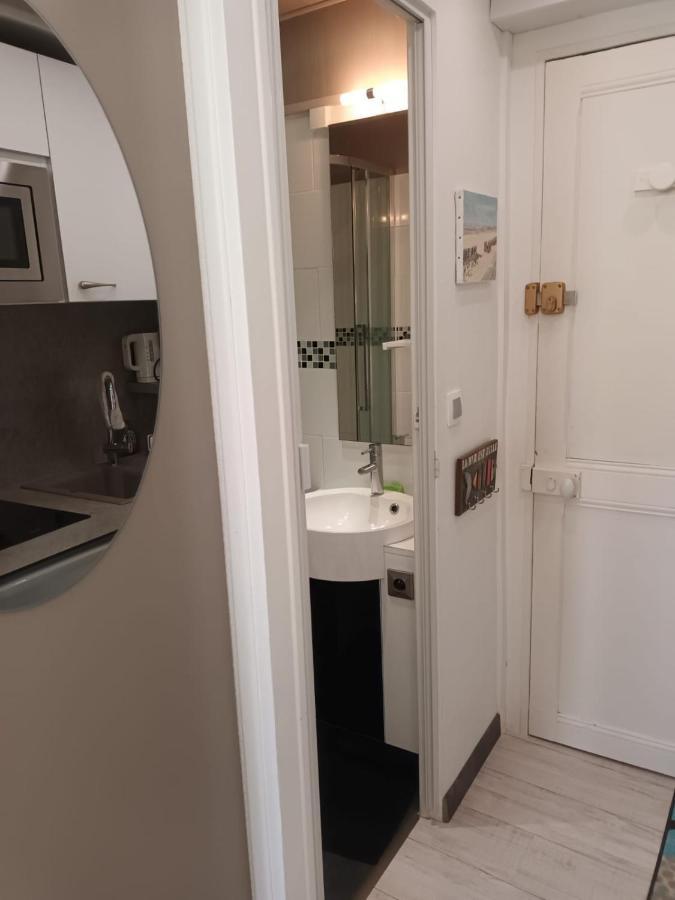 Le Petit Cabourg De La Cour Normande Studio Coeur De Ville -1 A 2 Personness Eksteriør bilde