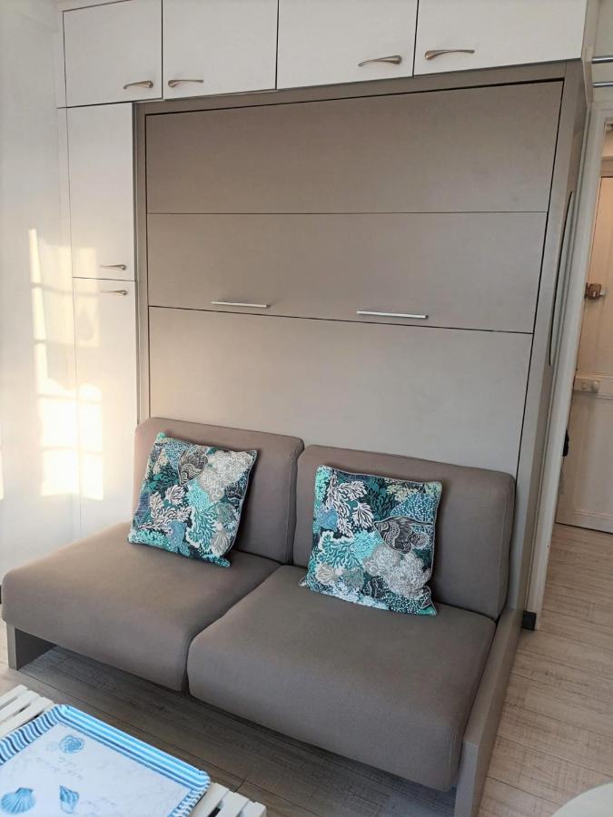 Le Petit Cabourg De La Cour Normande Studio Coeur De Ville -1 A 2 Personness Eksteriør bilde